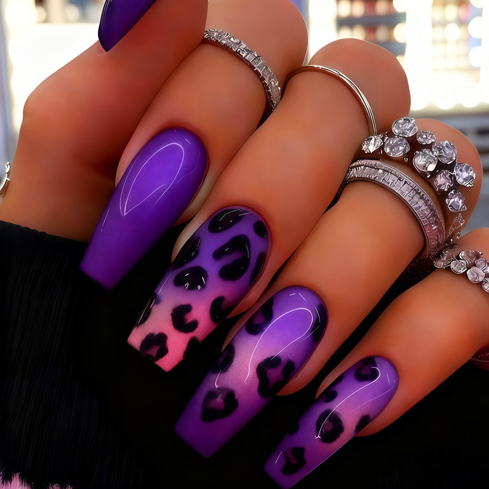 Nail Art Leopard - Średnie sztuczne paznokcie dla kobiet i