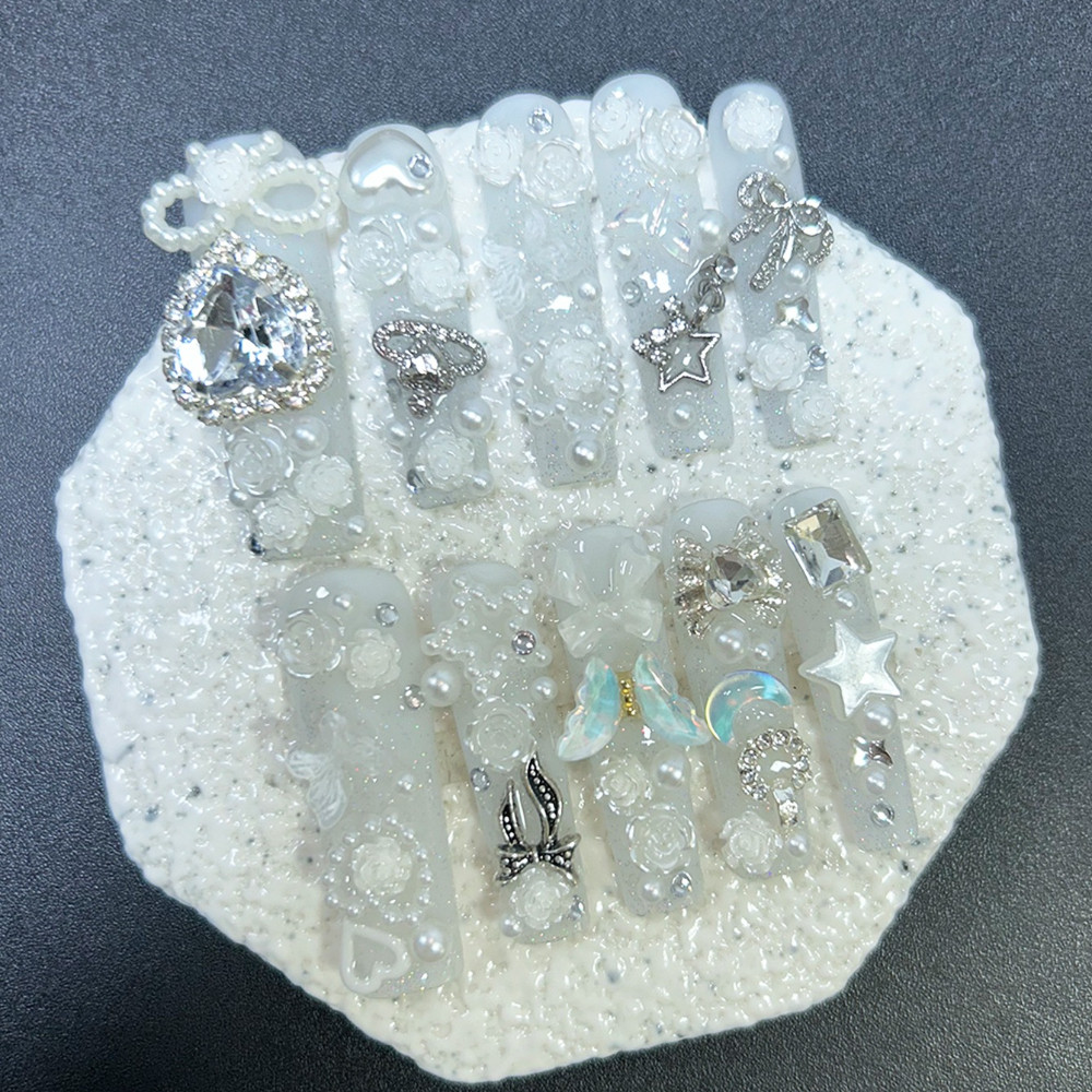 Nail Art Glitter - 10 SZT. Urocze białe ręcznie robione