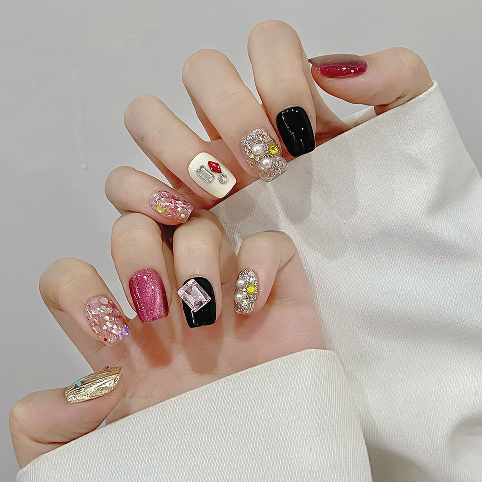 Ręcznie robiona prasa na pazno – Nail Art Glitter recenzja i cena