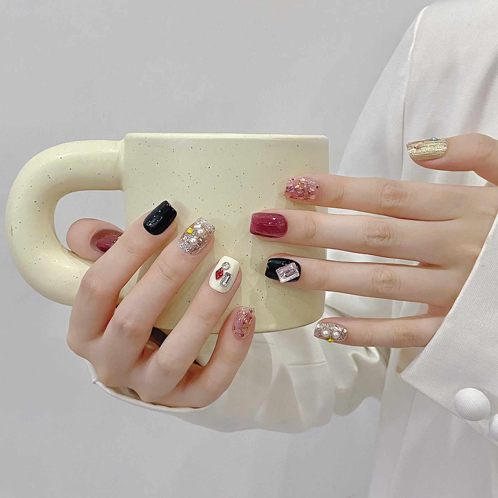 Ręcznie robiona prasa na pazno – Nail Art Glitter recenzja i cena