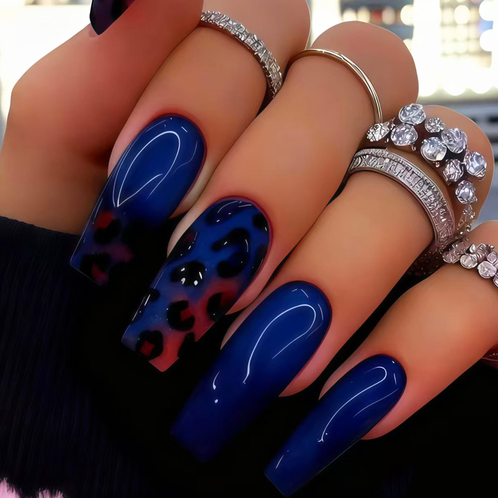 Średnie sztuczne paznokcie dla – Nail Art Leopard recenzja i cena
