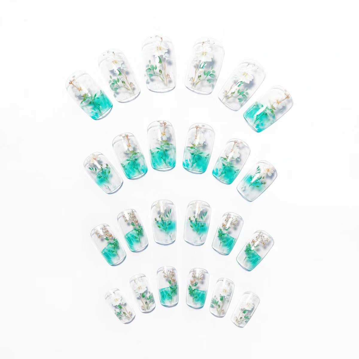 Średnie sztuczne paznokcie dla – Nail Art Fake recenzja i cena