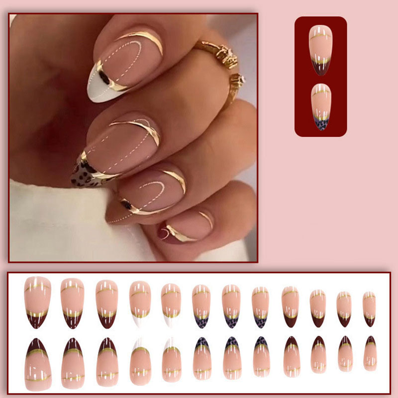Średnie sztuczne paznokcie dla – Nail Art Leopard recenzja i cena